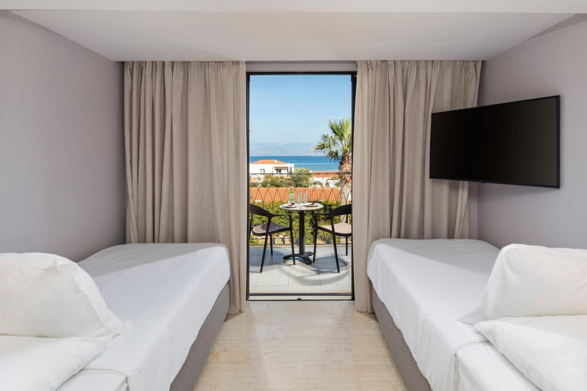 Camera Familiare con Vista Mare