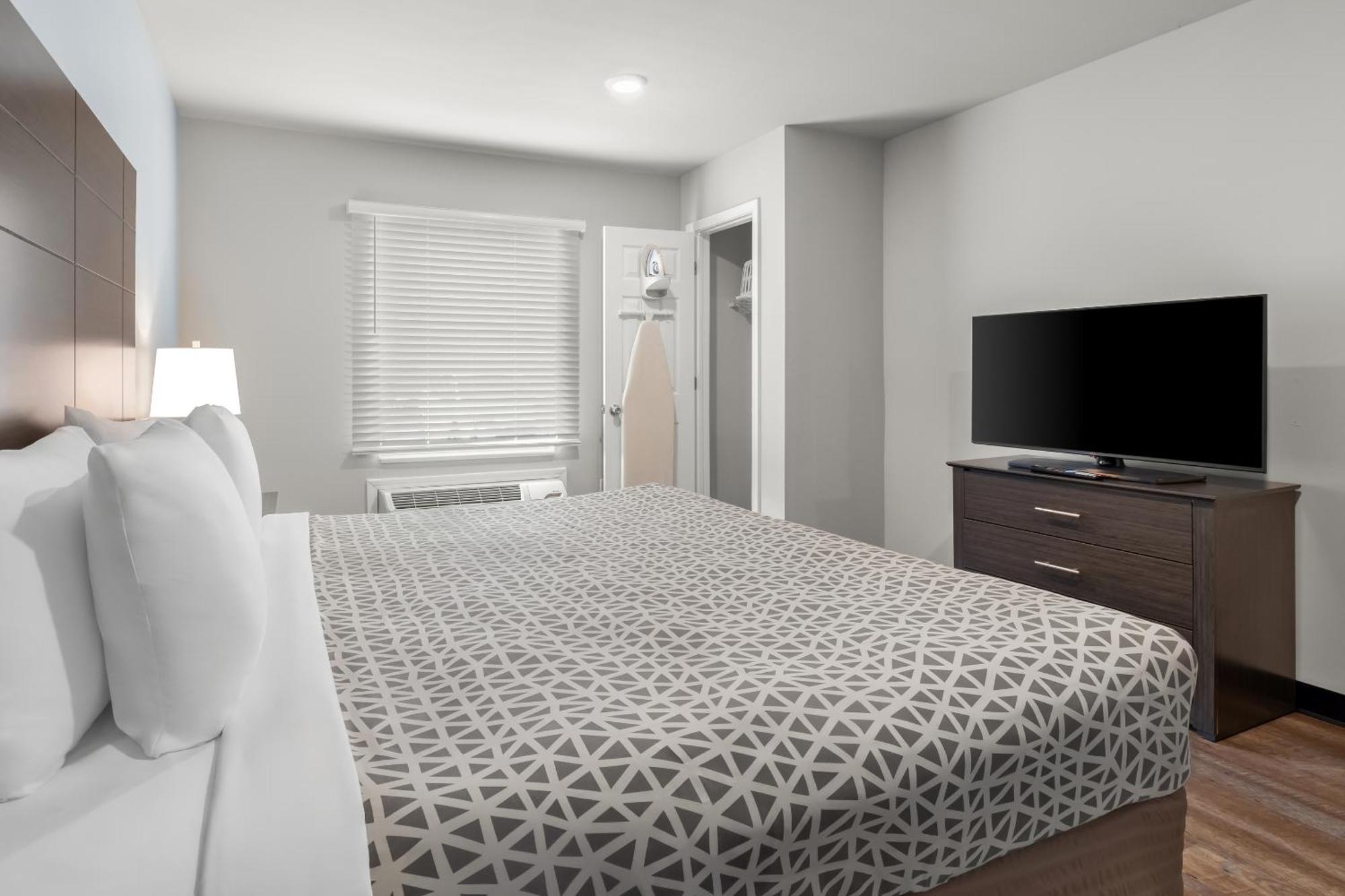 King Suite with Sofa Bed - Non Smoking