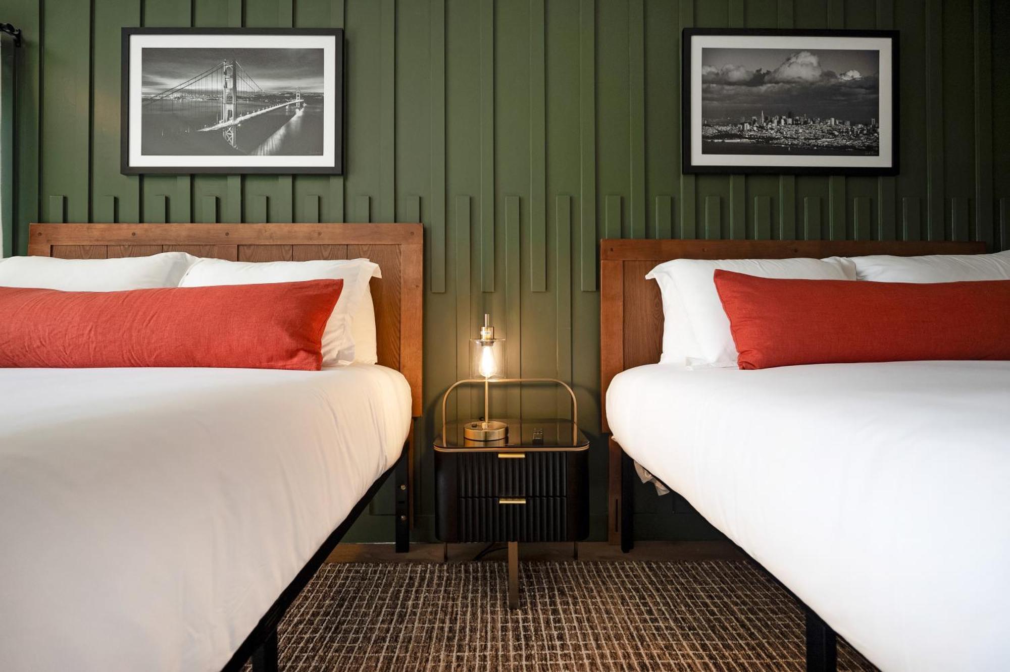 Deluxe Queen Room with Two Queen Beds