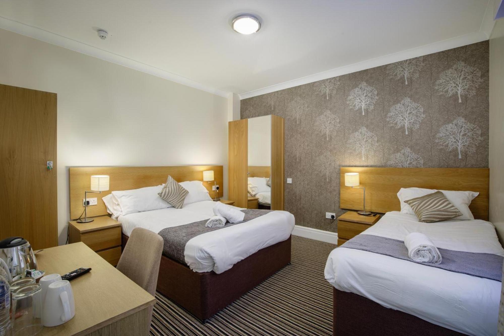 Triple Room with Private Bathroom