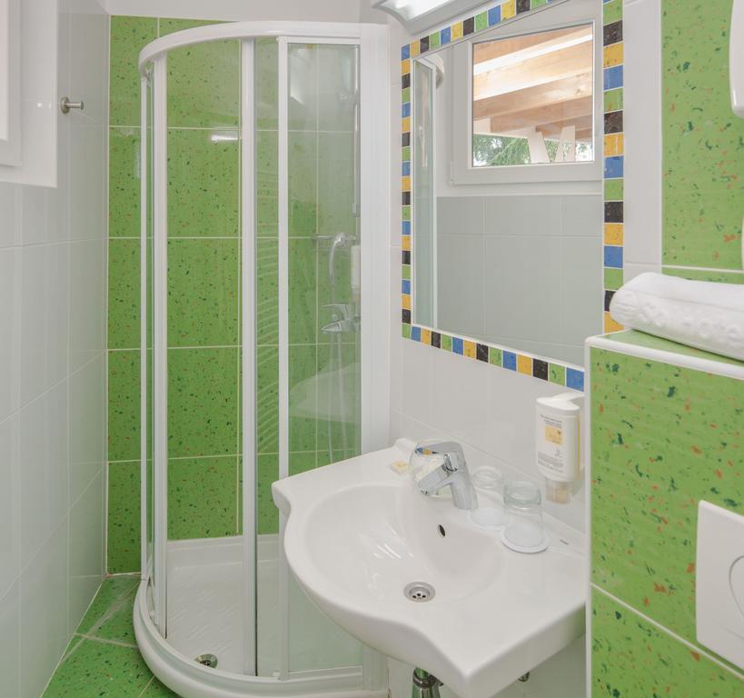 Classic Room with Balcony - Park Side,246908737:JPEG