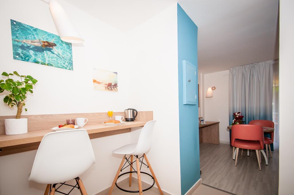 Standard Apartment with Balcony (4 Adults)
