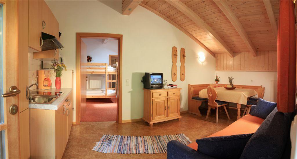 Apartment mit Terrasse