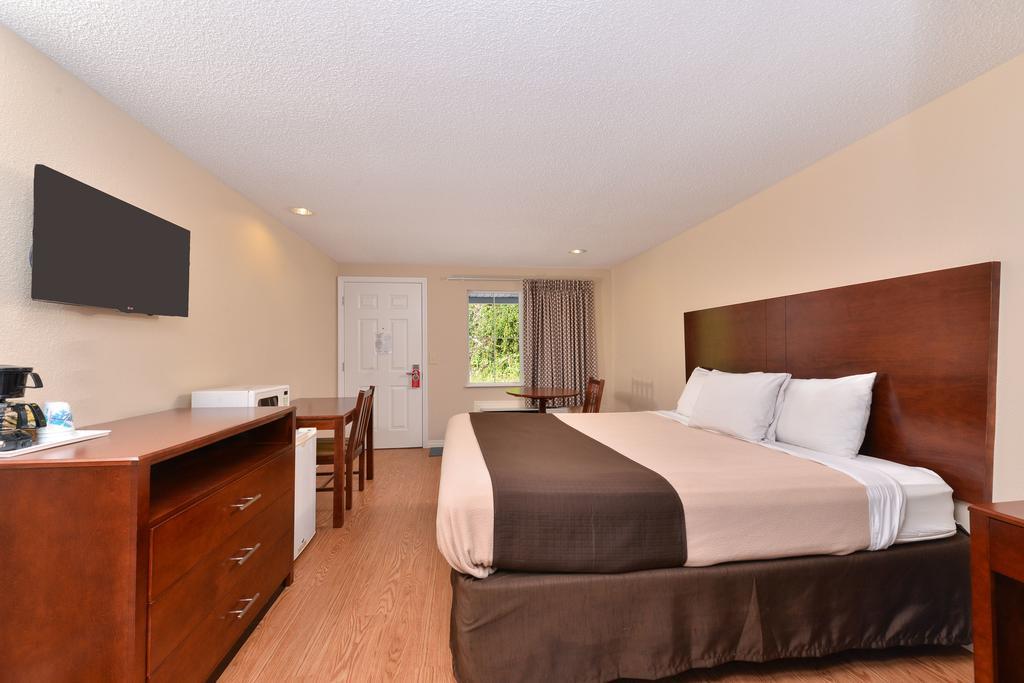 King Room - Non-Smoking