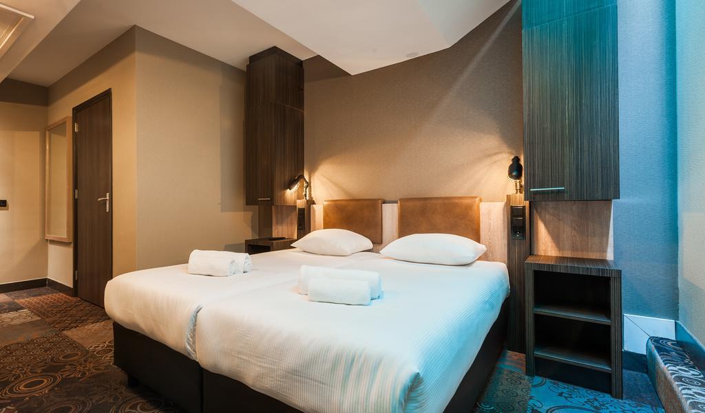 Quarto com 2 Camas de Solteiro - Souterrain