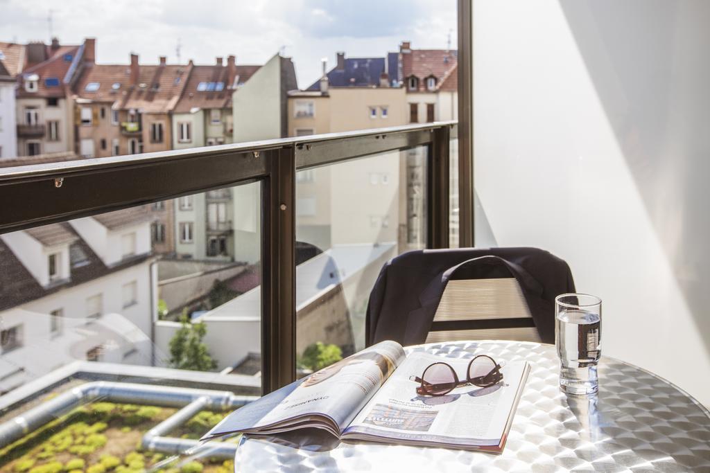 Studio Supérieur avec Balcon (2 Adultes)