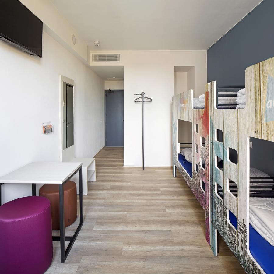 Bett im 6-Bett-Schlafsaal