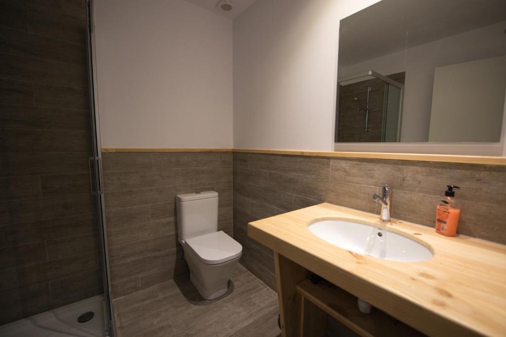 Vierbettzimmer mit Gemeinschaftsbad