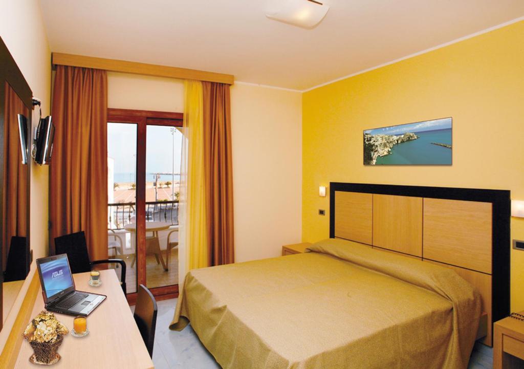 Double Room with Balcony,14661839:JPEG