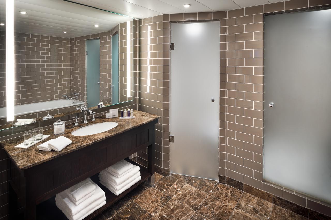 Suite King Rose Garden