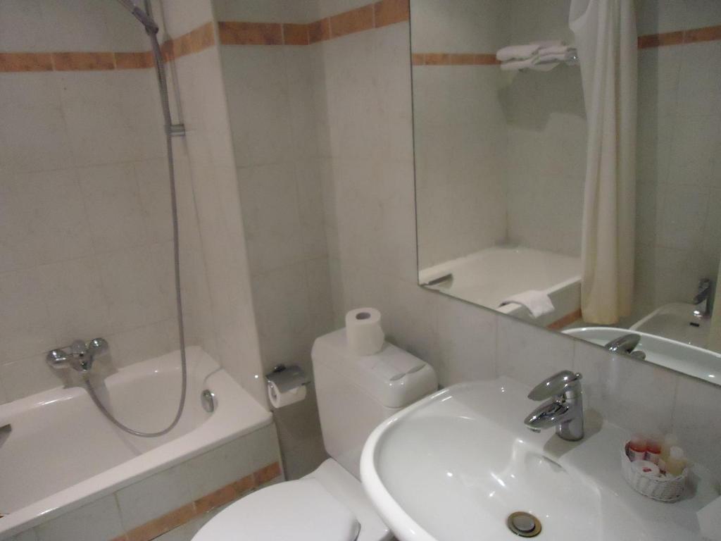 Double Room with View,280582453:JPEG