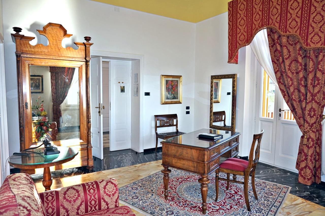 Suite con vistas al mar y balcón