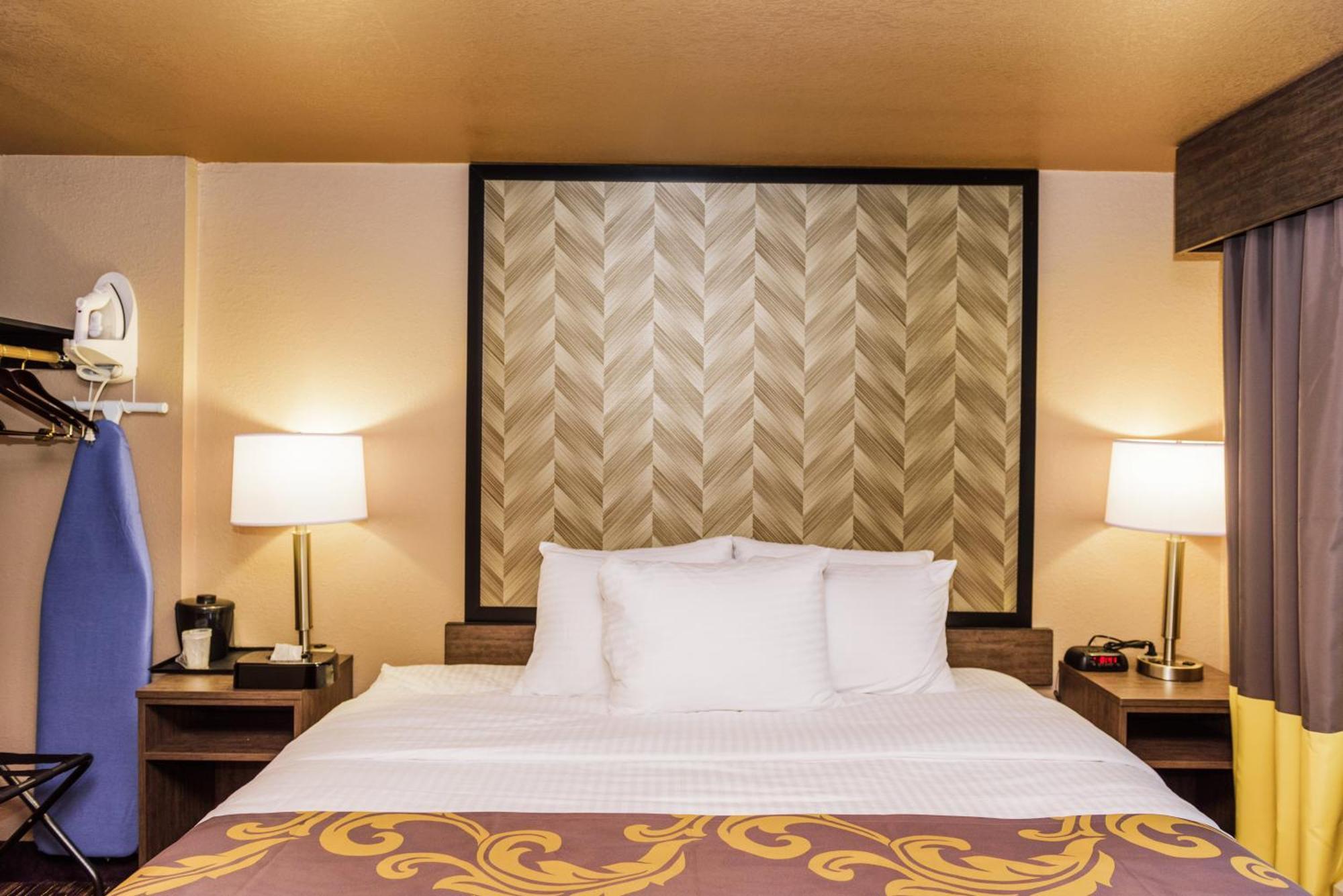 Quarto com Cama King-size - Acessível para Hóspedes com Mobilidade Reduzida