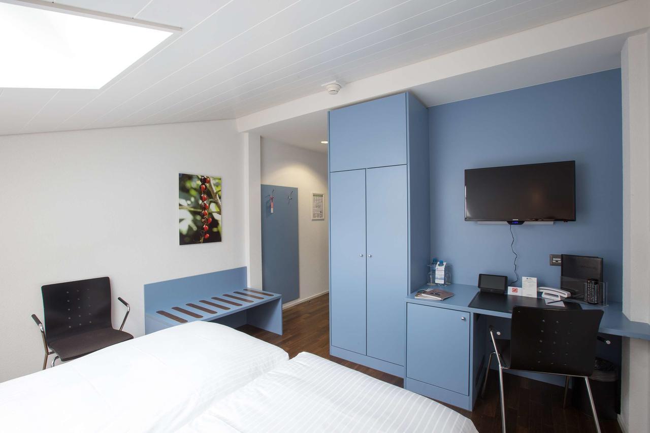 Quarto Twin Standard
