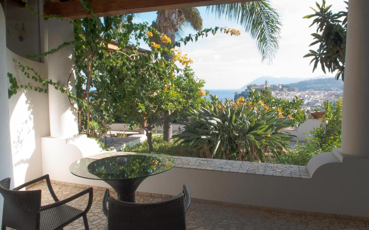 Classic Double Room with Partial Sea View