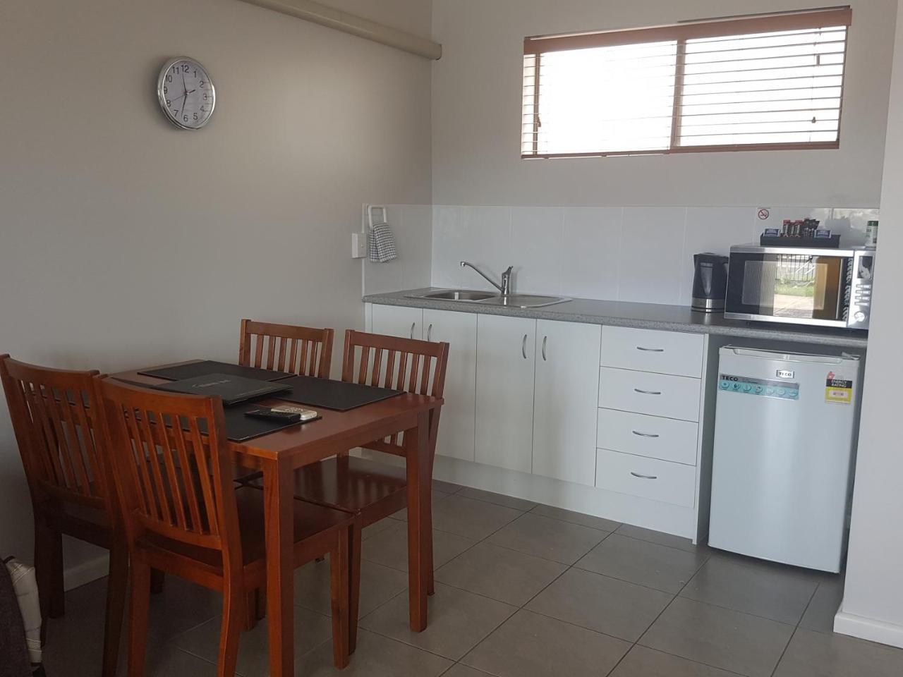 Family Room,959370019:JPEG