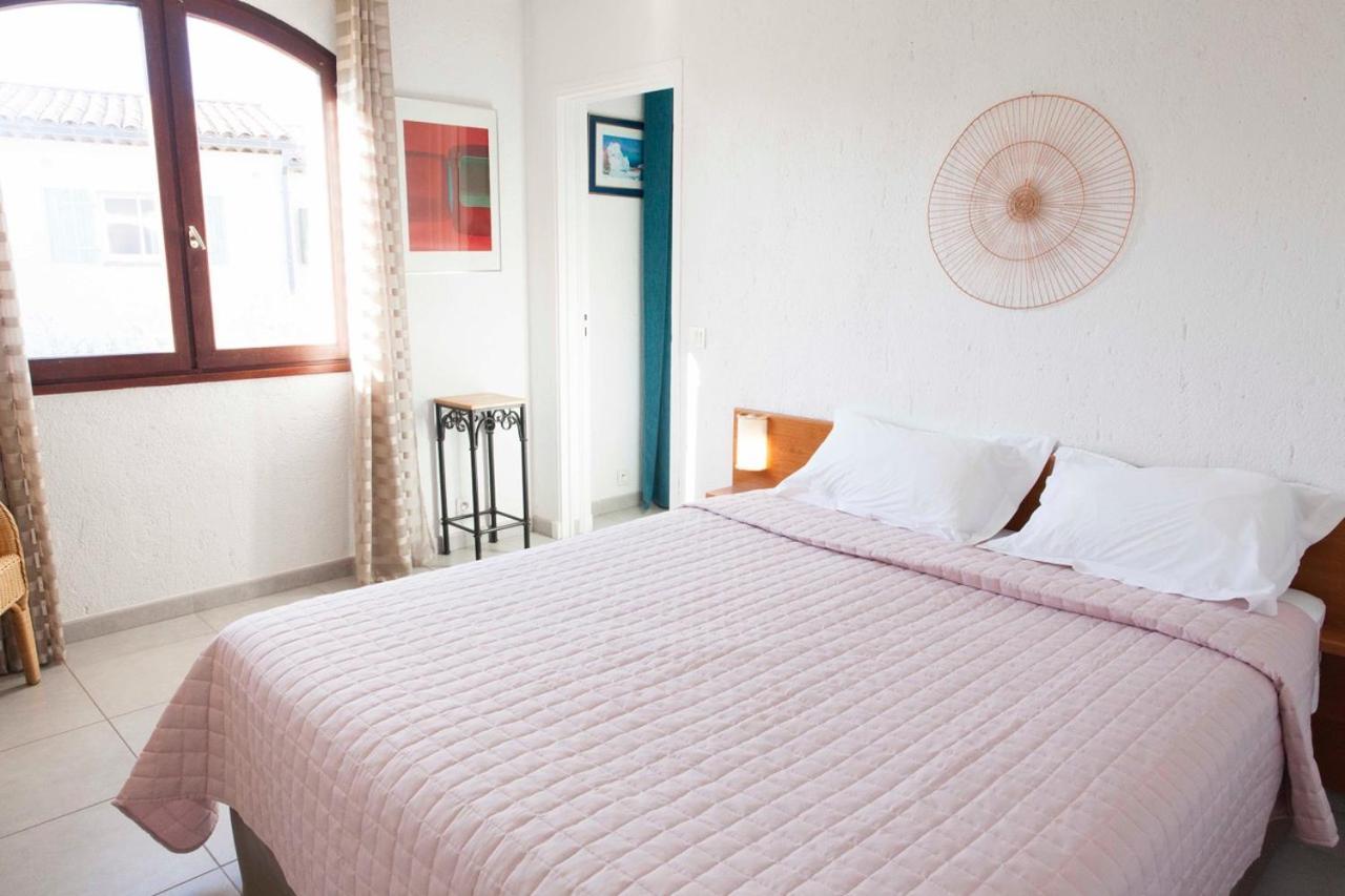 One-Bedroom Apartment,775047076:JPEG