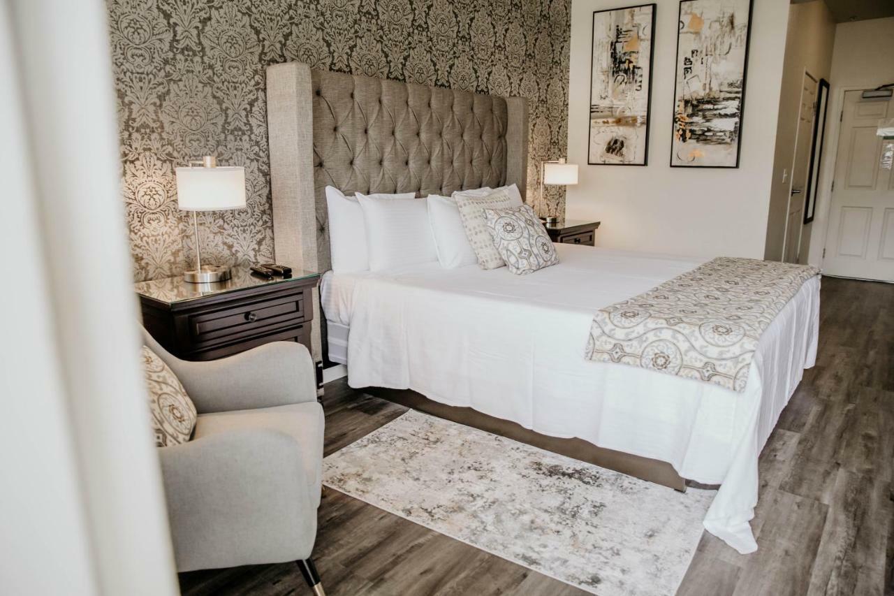 Deluxe Queen Room,785988996:JPEG