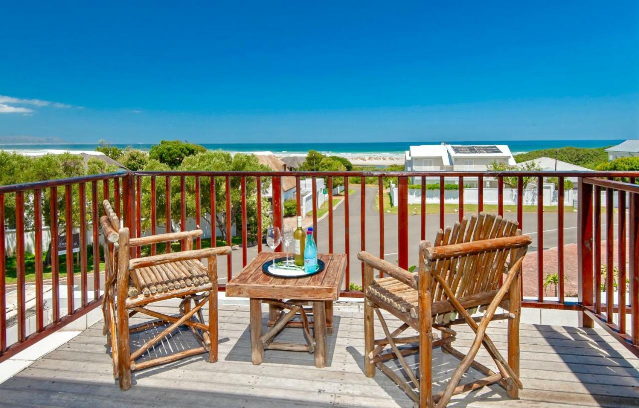 Deluxe King or Twin, Seaview Balcony