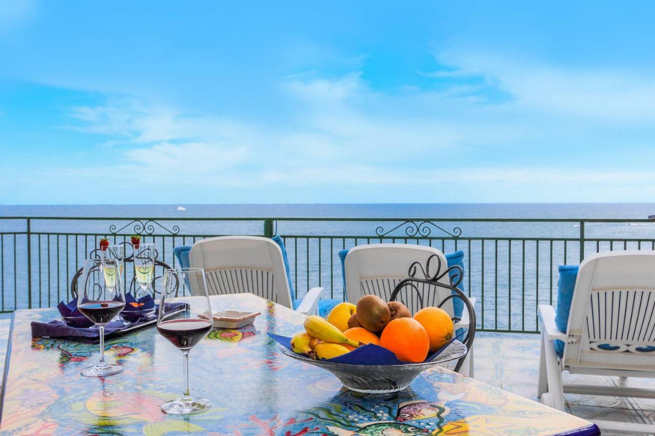 Suite Junior con terraza - Sin vistas directas al mar