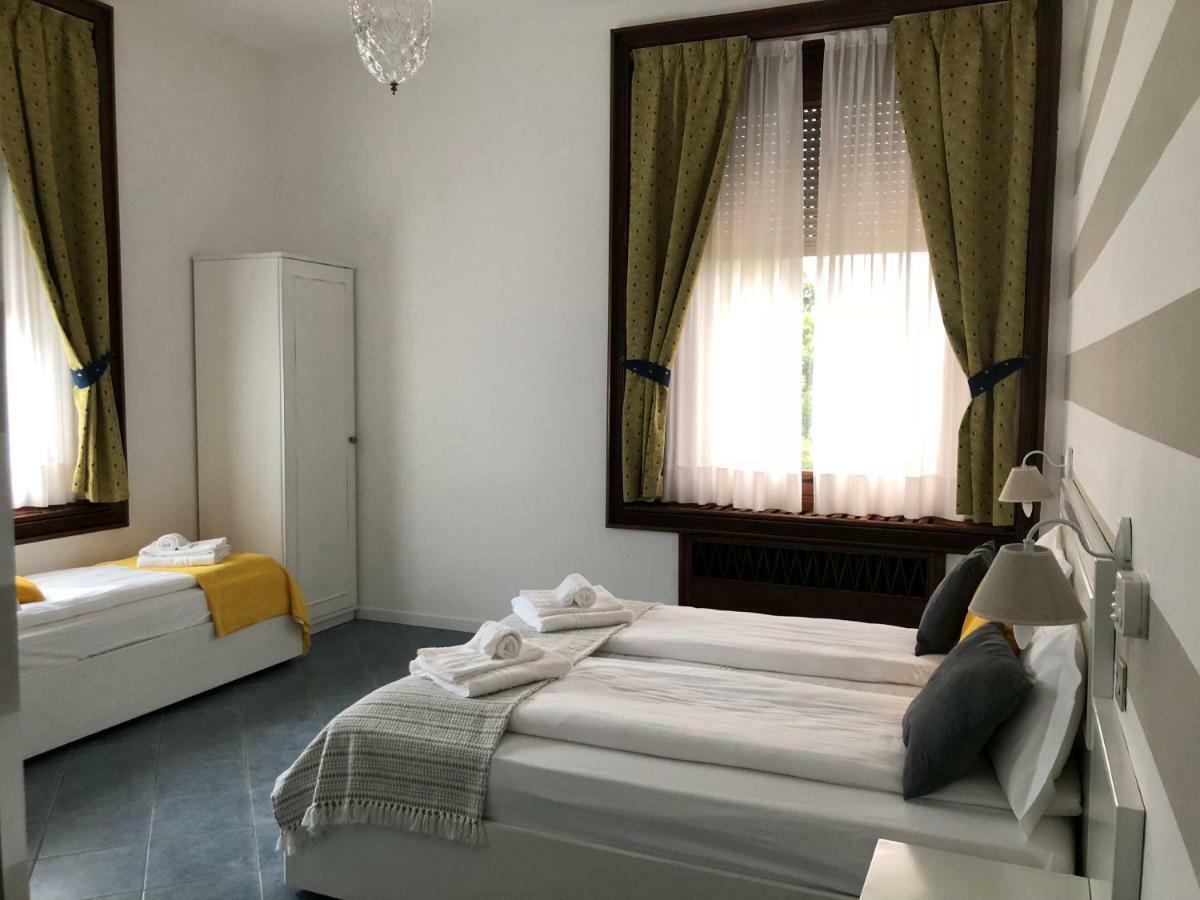 Triple Room with Garden View