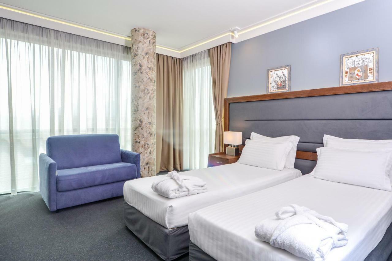 Superior Family Room