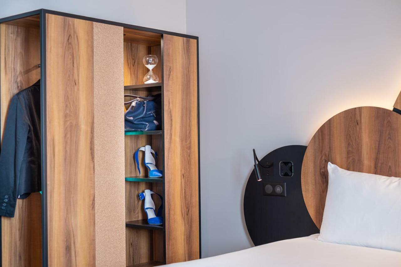 Quarto Standard com 1 Cama de Casal