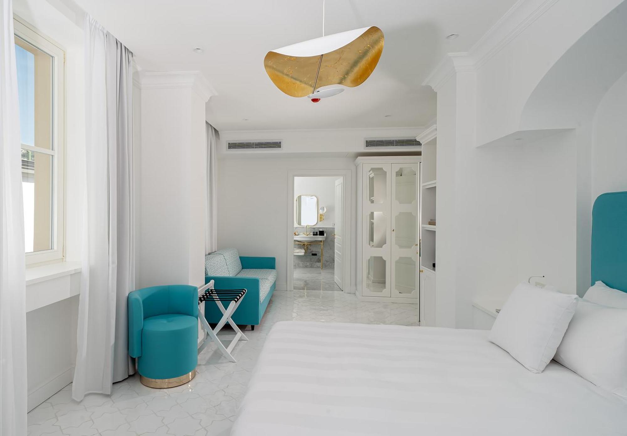 Junior Suite with Balcony Sea View