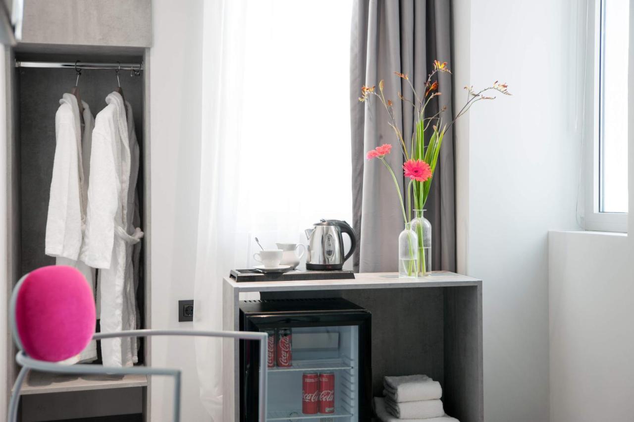 Classic Double Room,939640159:JPEG