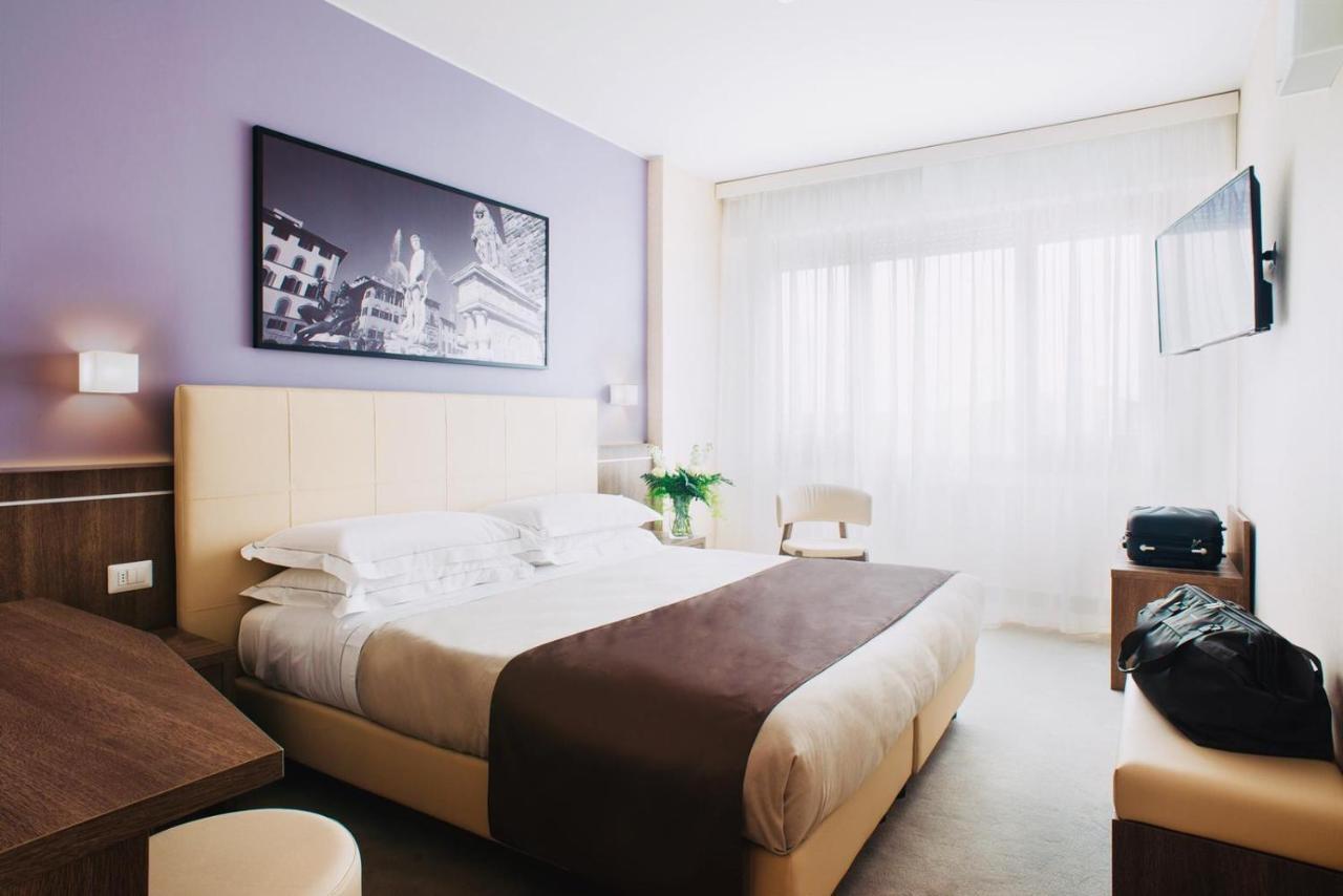 Quarto Duplo (1 Adulto)