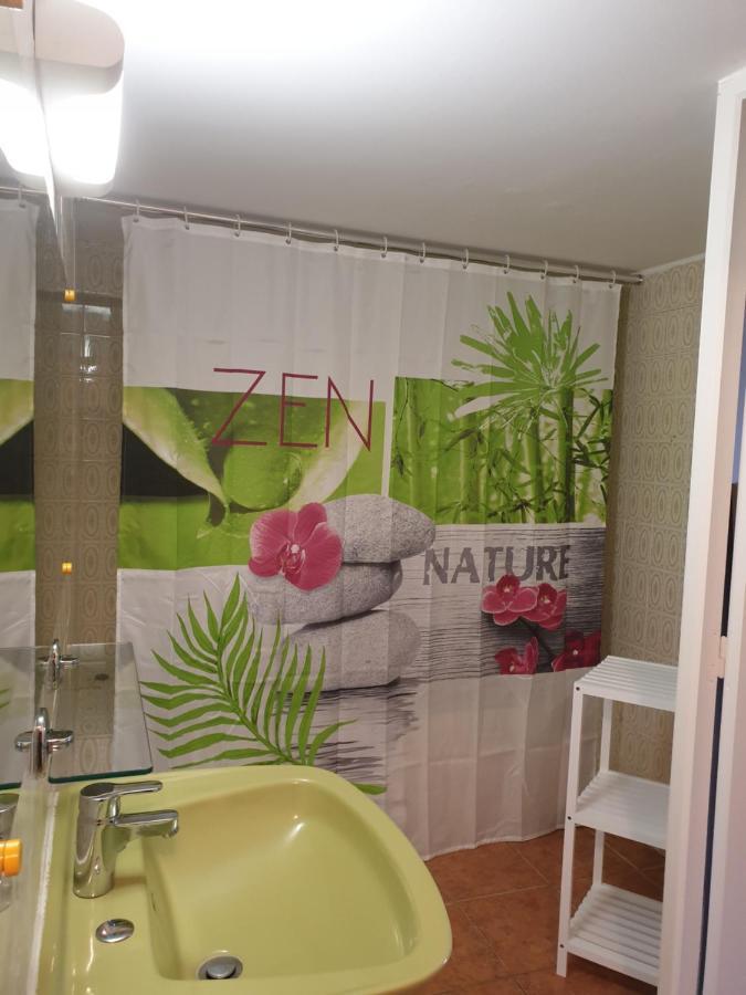 Family Room Bathroom,966699979:JPEG