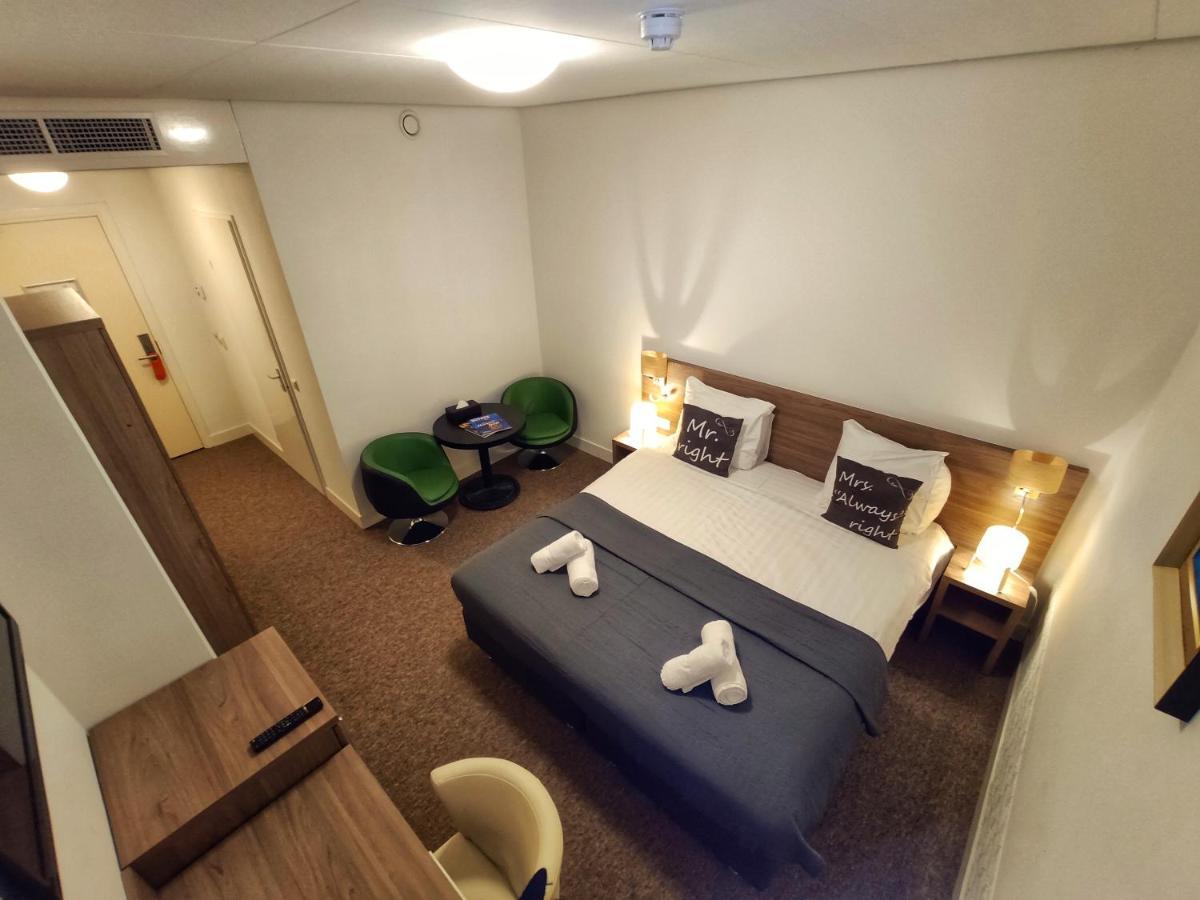Double or Twin Room - No Window,980192626:JPEG