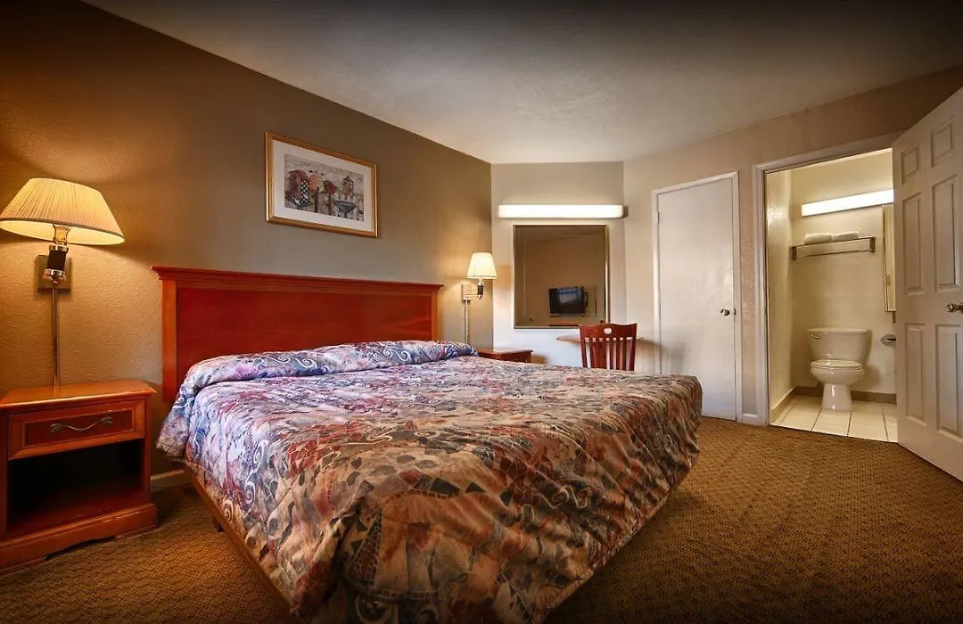 Civic Center Inn-1