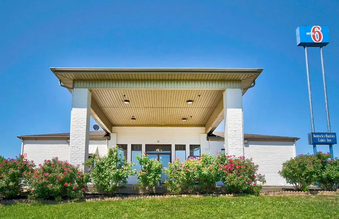 Motel 6-Grand Rivers, Ky-1