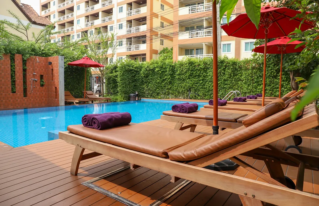 Golden Sea Pattaya-1