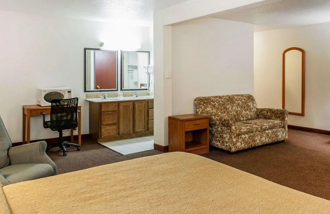Quality Inn South-1