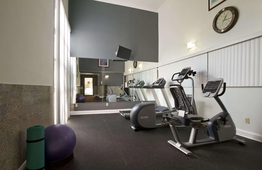 Days Inn & Suites By Wyndham Tuscaloosa - Univ. Of Alabama-1