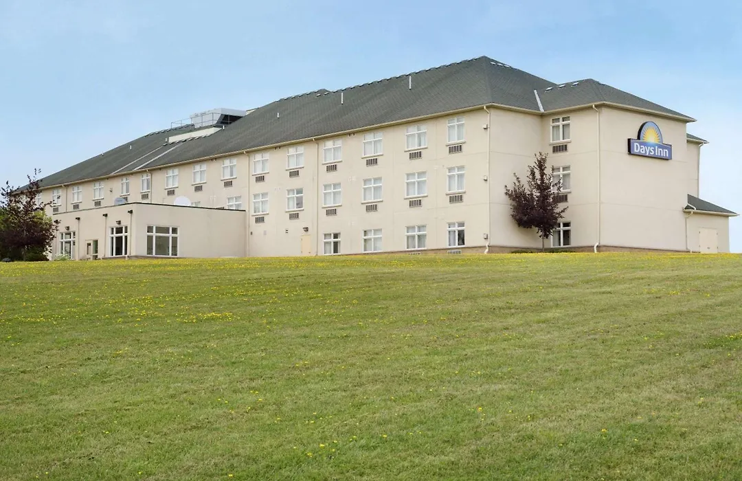 Days Inn By Wyndham Orillia-1