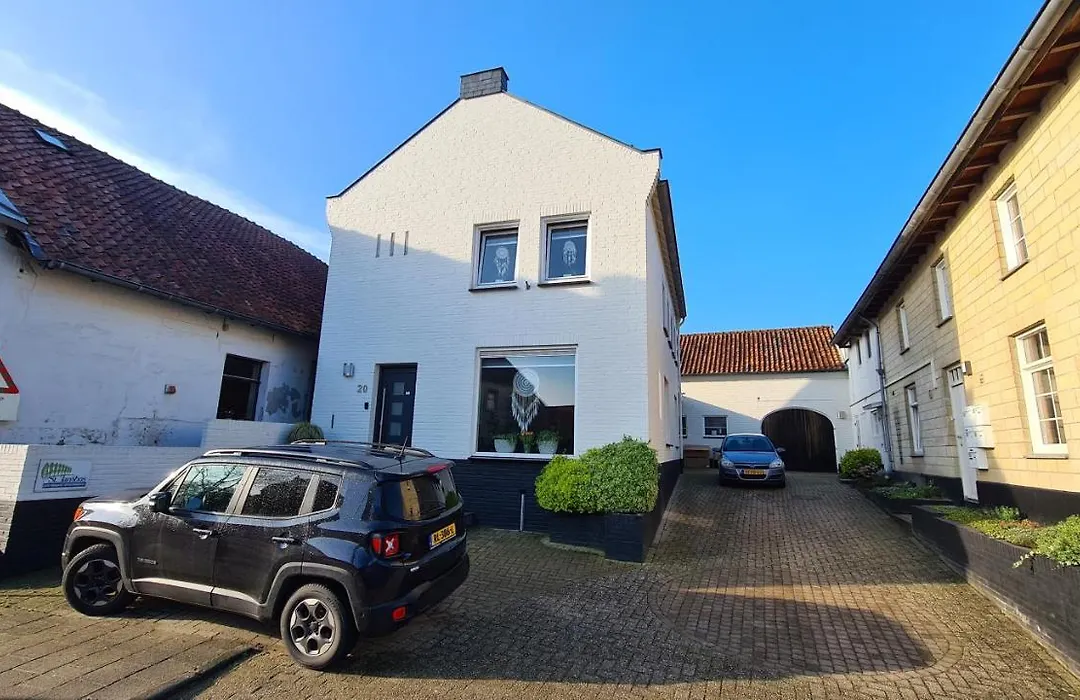 Roos Guesthouse Holiday Appartements-1