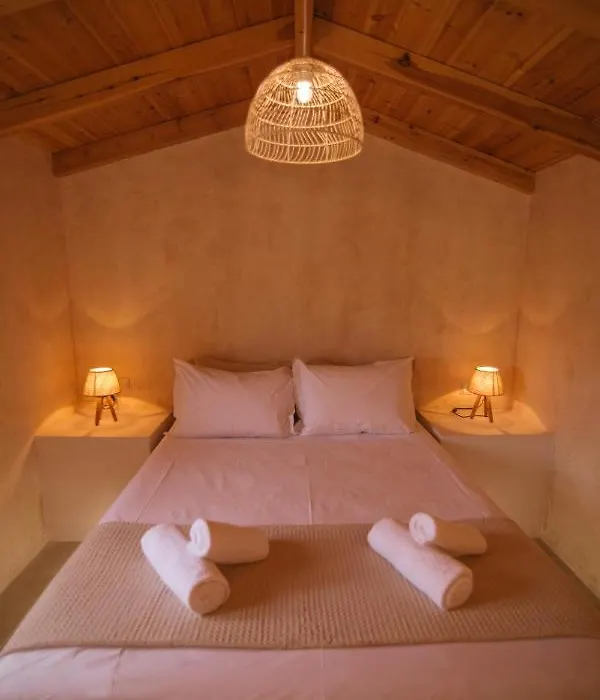 Mani Luxury Suites And Studios In Gytheio With Private Pools-1