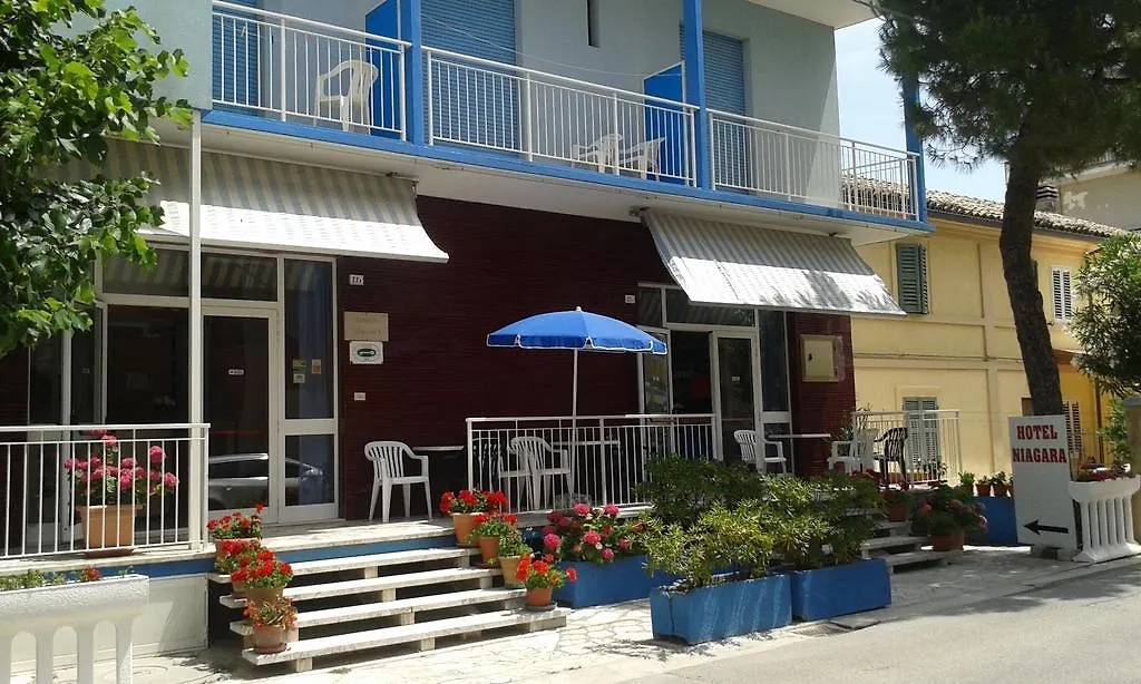 Hotel Niagara-1