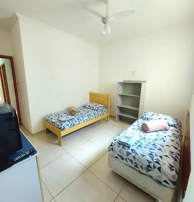 Quartos com Banheiros privativos - Hospedagem Bonfim Taubaté-1