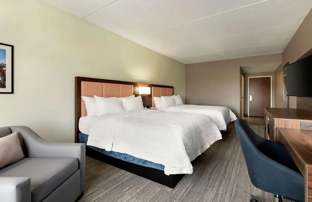 Hampton Inn & Suites Frederick/Fort Detrick-1