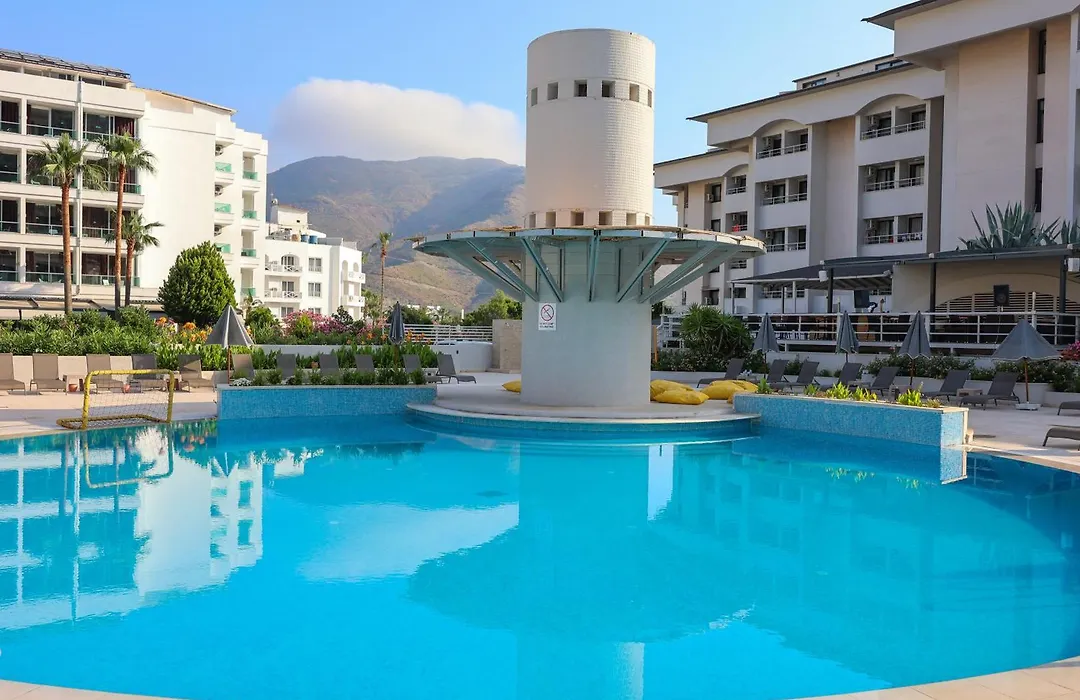 Faros Premium Beach-1