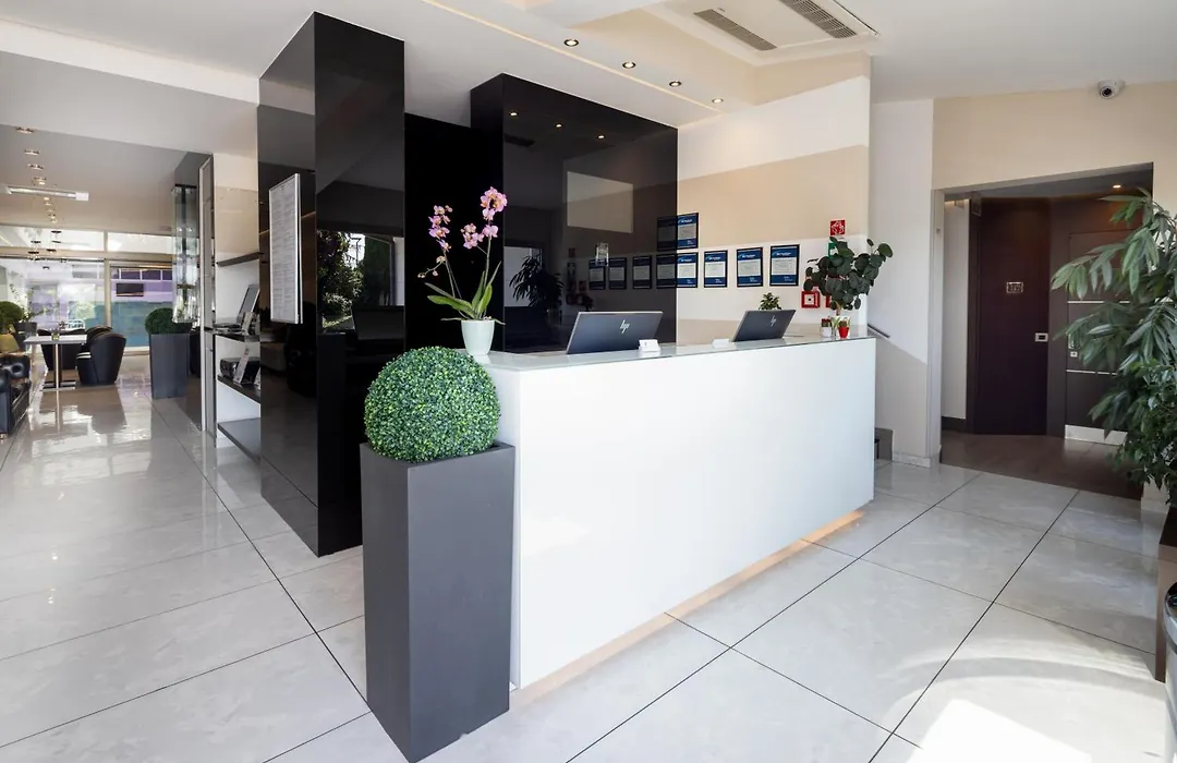 Best Western Plus Hotel Modena Resort-1