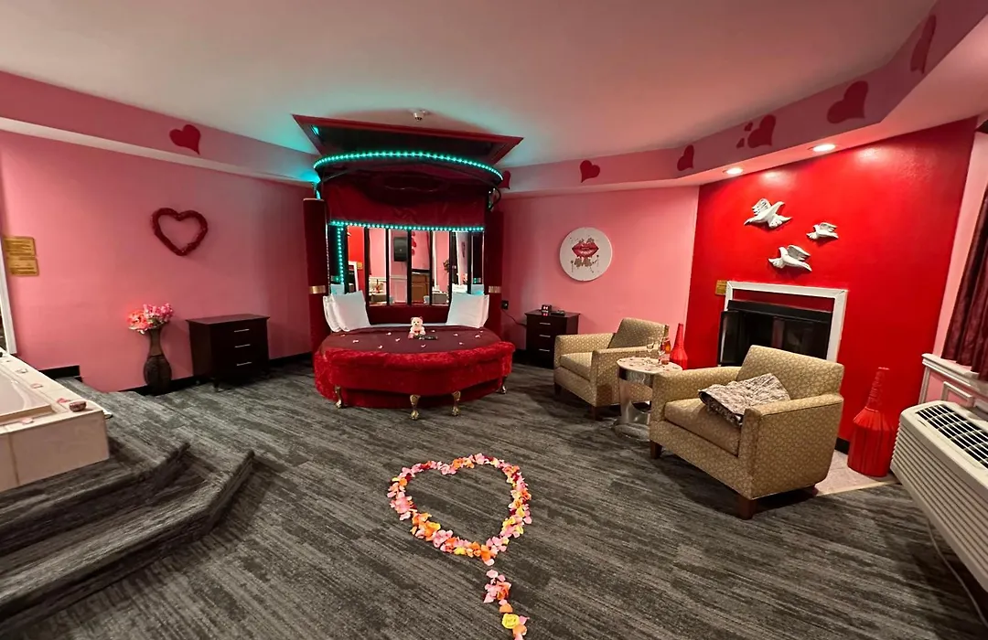Inn of the Dove: Romantic Luxury Suites with Jacuzzi & Fireplace-1