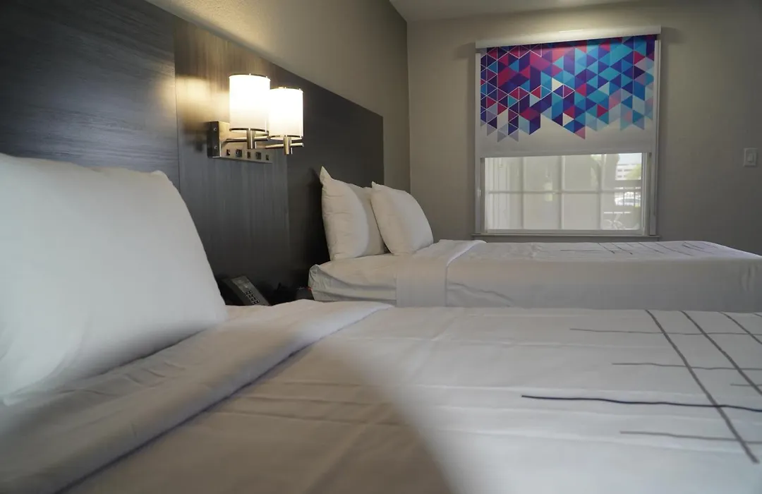 La Quinta Inn By Wyndham Dallas Uptown-1