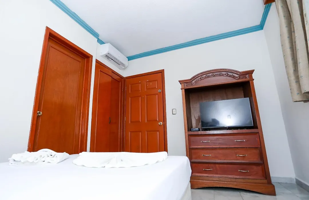 Hotel Avenida Cancun-1