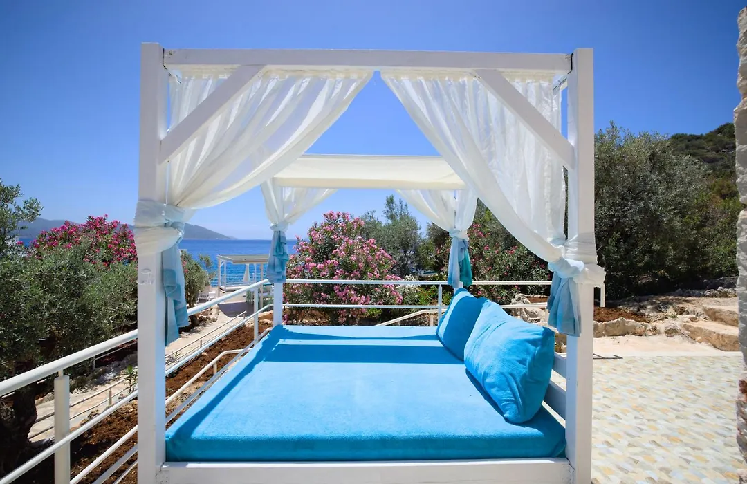 Blanca Beach Hotel-1