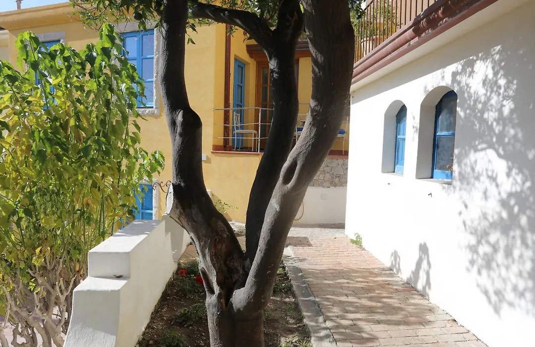 Casa Cuseni, Residenza d'artista, Museo e Giardino storico-1